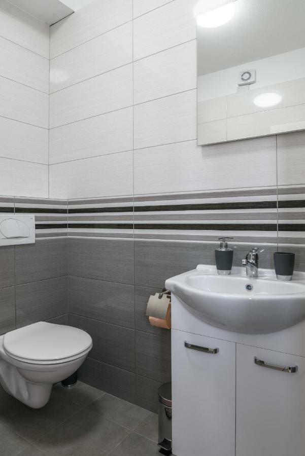 Apartment Porat Trogir Exterior foto